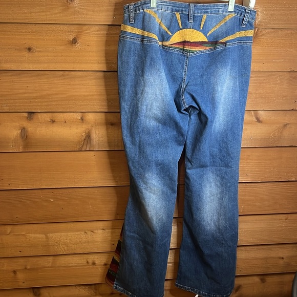 Saints and Hearts Embroider Sun Flare Wide Leg Denim Jean Stretch High Rise Boho - Picture 5 of 10